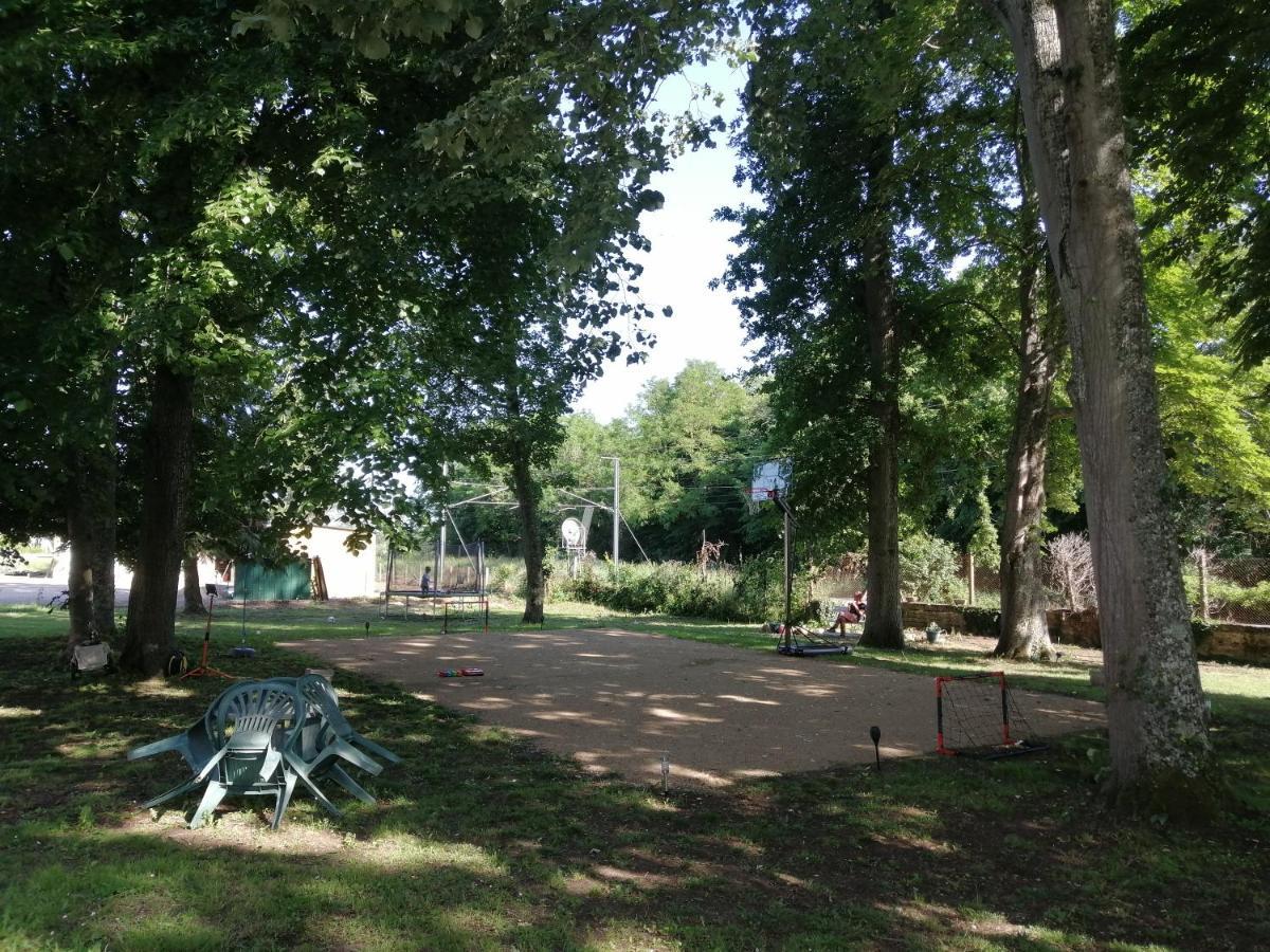 La Tour Du Roy Villa Villeneuve-sur-Allier Exteriör bild